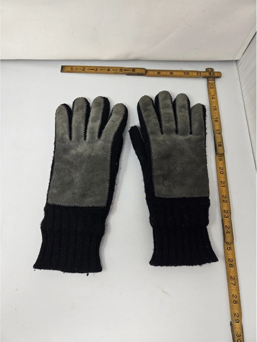 Vintage Aris Black Knit Gloves Grey Suede Palms Cozy Orlon Fleece Lining OSFM
